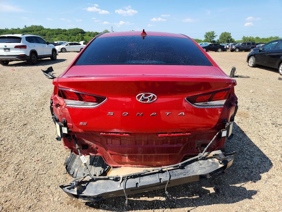 2018 Hyundai Sonata მანქანა იყიდება აუქციონზე, vin: 5NPE24AF1JH707509, აუქციონის ნომერი: 63174126