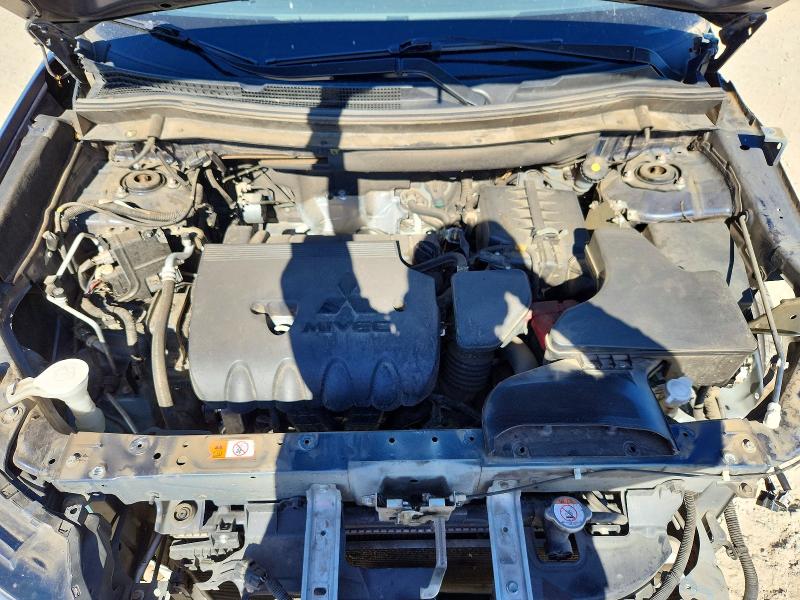61799796 :رقم المزاد ، JA4AZ3A31JZ053513 vin ، 2018 Mitsubishi Outlander مزاد بيع
