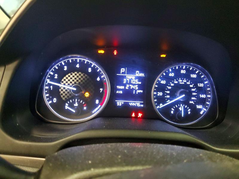 61361626 :رقم المزاد ، 5NPD74LF5KH424817 vin ، 2019 Hyundai Elantra مزاد بيع