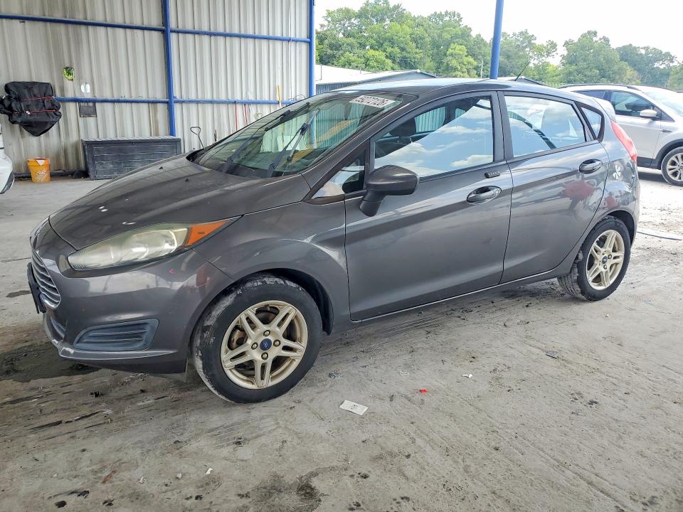59272126 :رقم المزاد ، 3FADP4EJ6JM108181 vin ، 2018 Ford Fiesta مزاد بيع