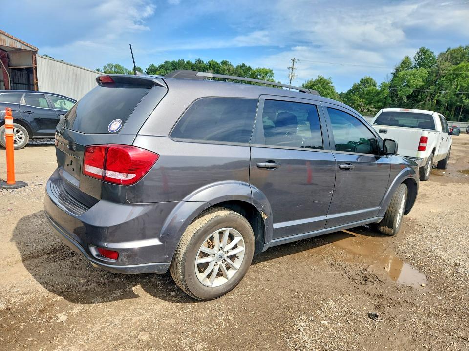 60738586 :رقم المزاد ، 3C4PDCBG8JT525472 vin ، 2018 Dodge Journey مزاد بيع