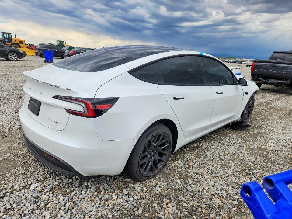 2024 Tesla Model 3 მანქანა იყიდება აუქციონზე, vin: 5YJ3E1EB0RF814128, აუქციონის ნომერი: 60402076