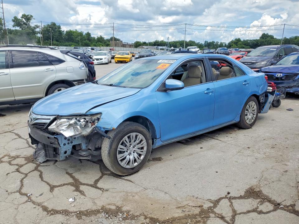 61318026 :رقم المزاد ، 4T1BF1FK5CU543021 vin ، 2012 Toyota Camry مزاد بيع