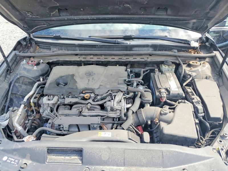 62709106 :رقم المزاد ، 4T1B11HK4JU070429 vin ، 2018 Toyota Camry مزاد بيع