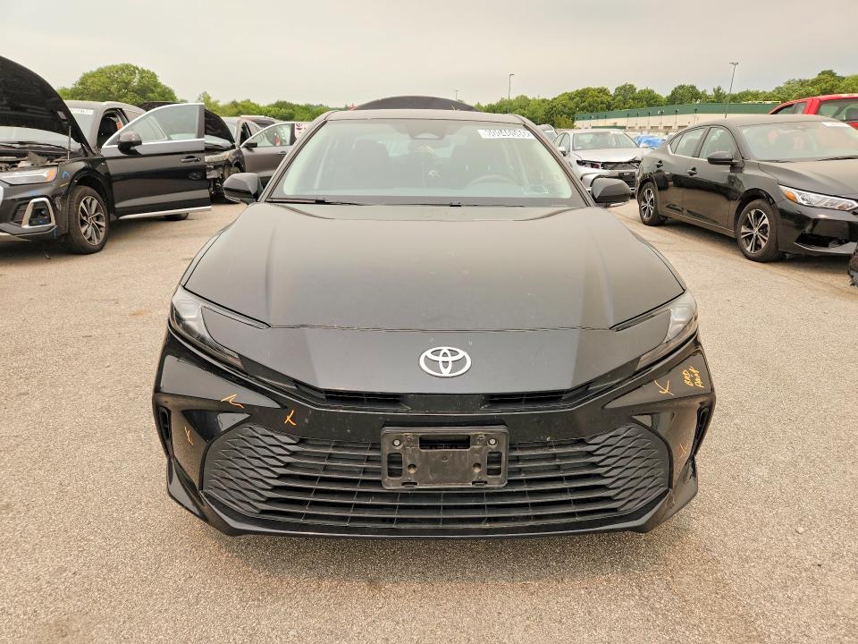 60046586 :رقم المزاد ، 4T1DAACK5SU015943 vin ، 2025 Toyota Camry مزاد بيع