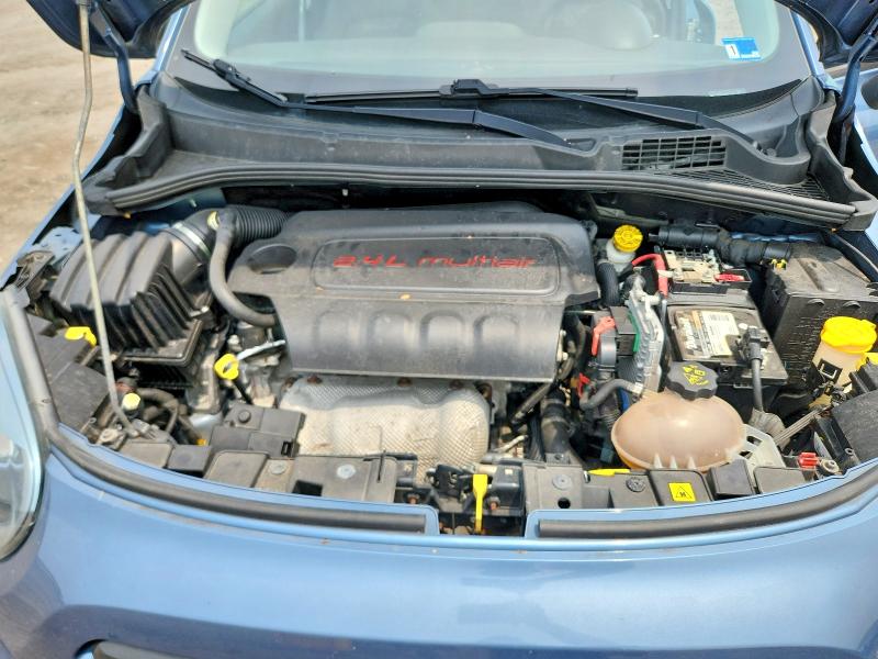 61423566 :رقم المزاد ، ZFBCFYCB2JP643341 vin ، 2018 Fiat 500x مزاد بيع