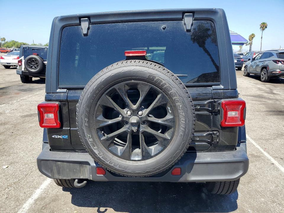 85972775 :رقم المزاد ، 1C4JJXP60MW800725 vin ، 2018 Jeep Wrangler Unlimited مزاد بيع