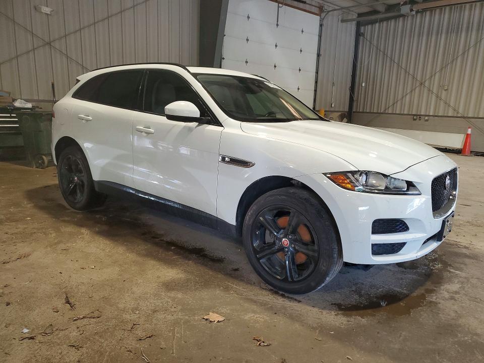 Продажа на аукционе авто 2017 Jaguar F-pace, vin: SADCJ2BV8HA884228, номер лота: 61043136