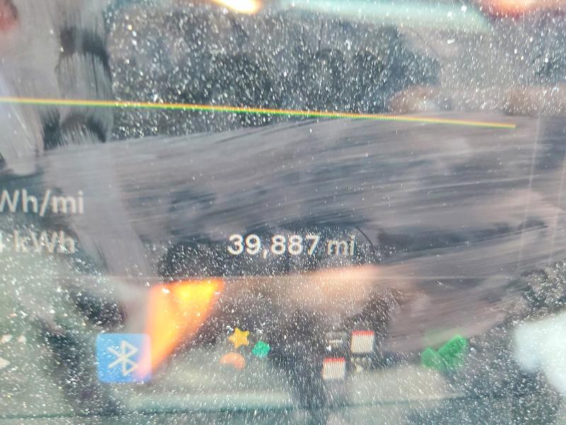 61866856 :رقم المزاد ، 7SAYGAEE2PF670690 vin ، 2023 Tesla Model Y مزاد بيع