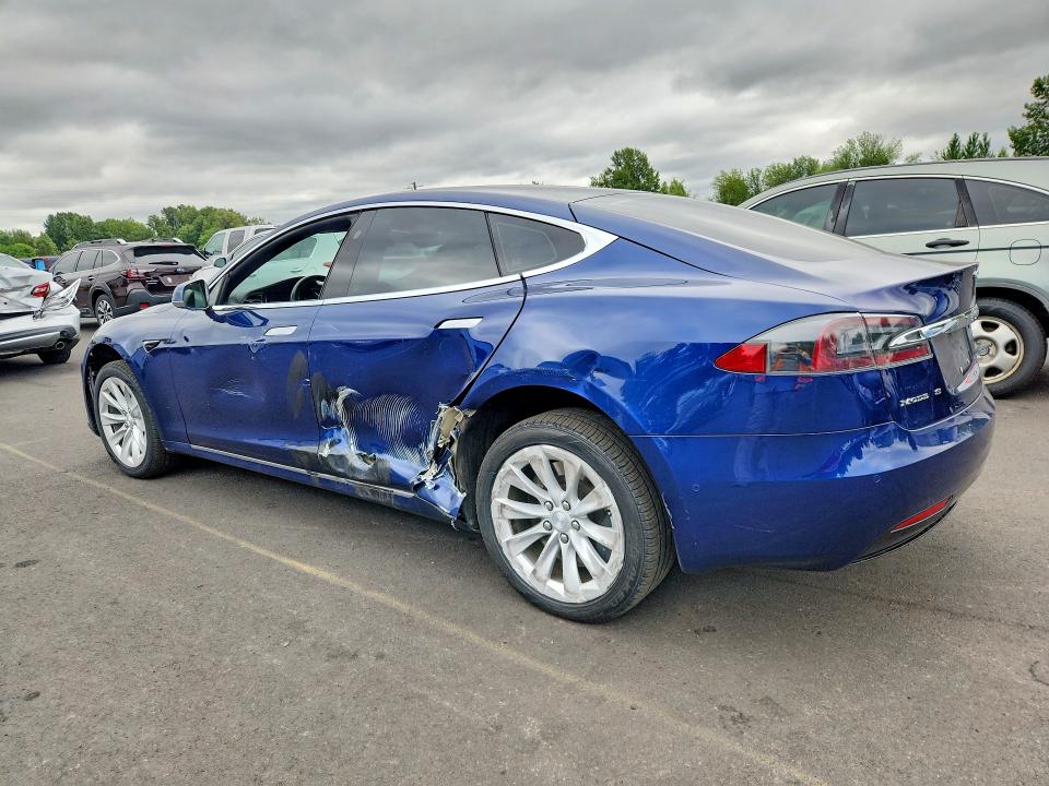Продаж на аукціоні авто 2018 Tesla Model S, vin: 5YJSA1E20JF245227, номер лоту: 60405126