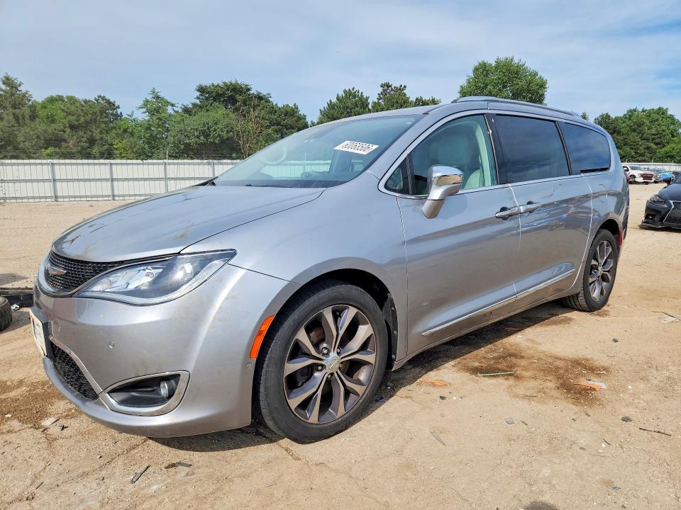 Продажа на аукционе авто 2018 Chrysler Pacifica, vin: 2C4RC1GGXJR112609, номер лота: 60068506