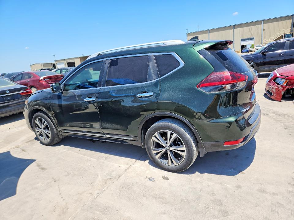 Продажа на аукционе авто 2018 Nissan Rogue, vin: 5N1AT2MT0JC797972, номер лота: 62744446