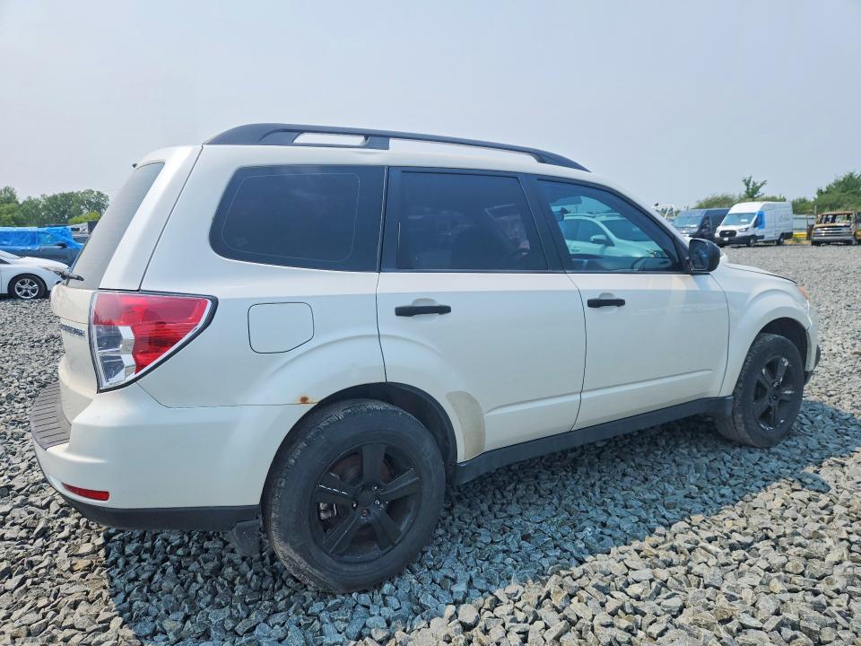 62817556 :رقم المزاد ، JF2SHBBC9BH731102 vin ، 2011 Subaru Forester مزاد بيع