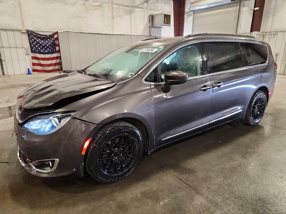 Auction sale of the 2017 Chrysler Pacifica, vin: 2C4RC1BG5HR571614, lot number: 61750286