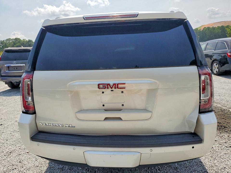 2015 Gmc Yukon Xl მანქანა იყიდება აუქციონზე, vin: 1GKS1HKC4FR676911, აუქციონის ნომერი: 62573406