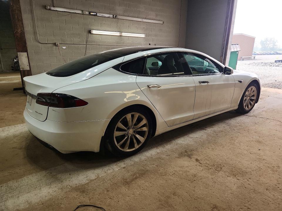 Продажа на аукционе авто 2019 Tesla Model S, vin: 5YJSA1E28KF340099, номер лота: 61049096