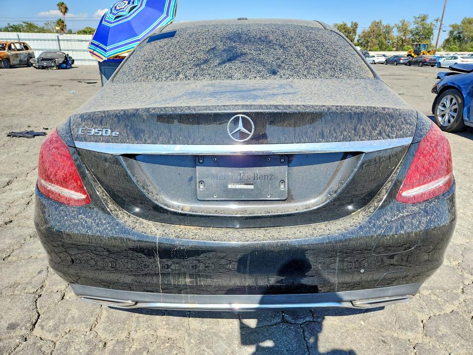 2018 Mercedes-benz C მანქანა იყიდება აუქციონზე, vin: 55SWF4HB6JU262421, აუქციონის ნომერი: 62355996