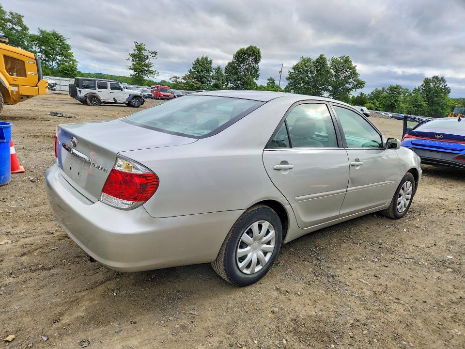 Продажа на аукционе авто 2005 Toyota Camry, vin: 4T1BE32K05U004233, номер лота: 62878136