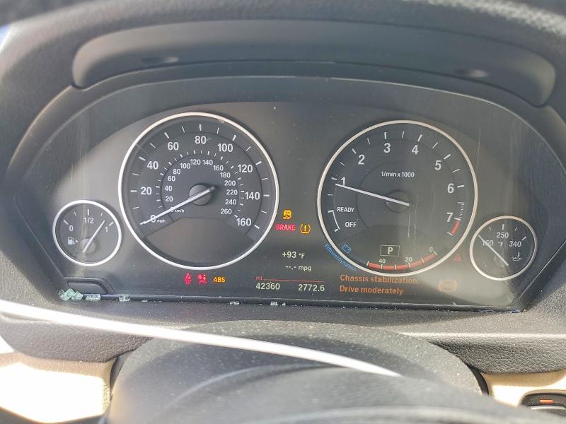 61079166 :رقم المزاد ، WBA8E5G31HNU43853 vin ، 2017 Bmw 320 مزاد بيع
