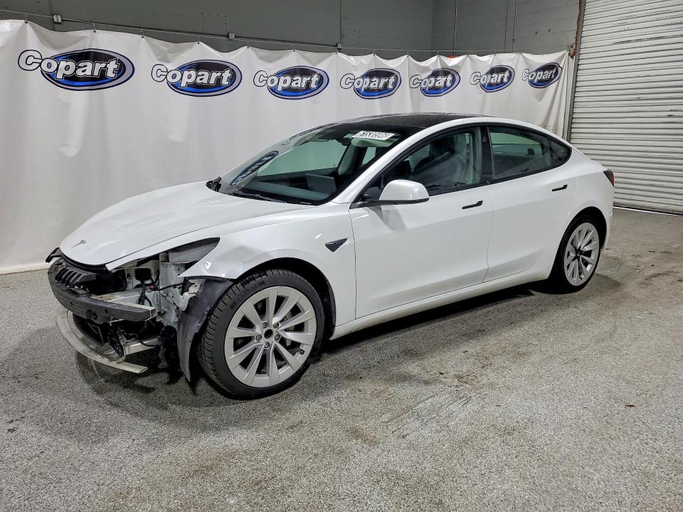 61530596 :رقم المزاد ، 5YJ3E1EA5NF285535 vin ، 2022 Tesla Model 3 مزاد بيع