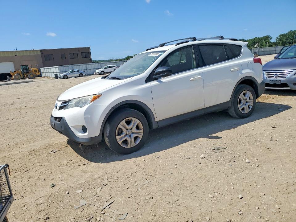 Auction sale of the 2015 Toyota Rav4, vin: JTMZFREV0FJ058207, lot number: 61326136