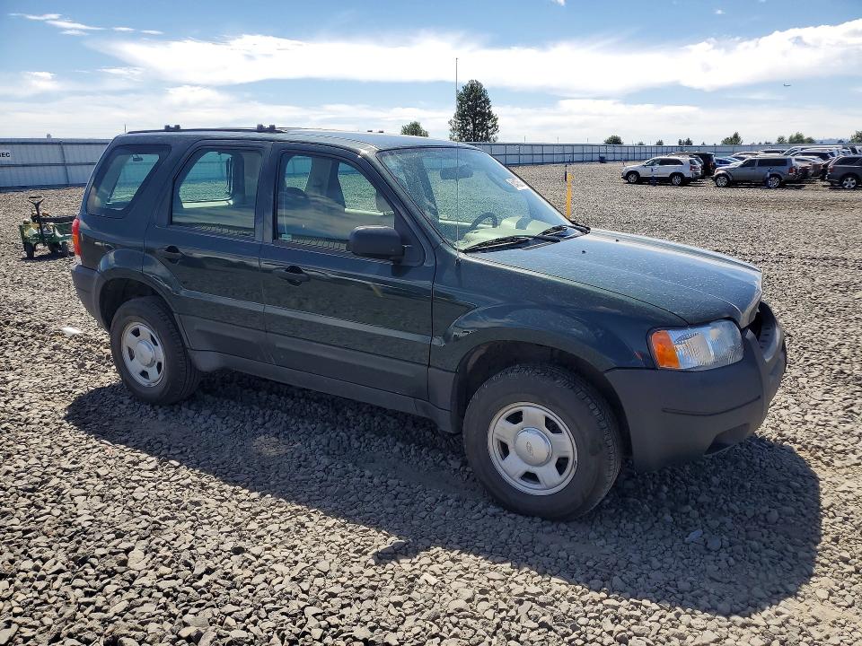 60406306 :رقم المزاد ، 1FMYU92174KA80713 vin ، 2004 Ford Escape مزاد بيع