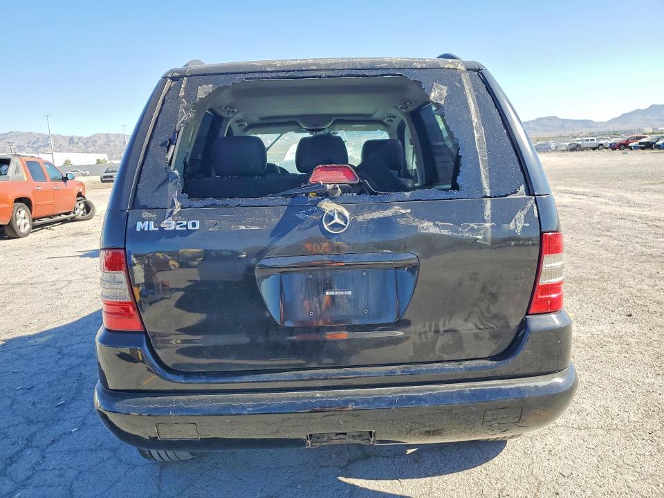 2000 Mercedes-benz Ml მანქანა იყიდება აუქციონზე, vin: 4JGAB54E9YA204119, აუქციონის ნომერი: 85621105