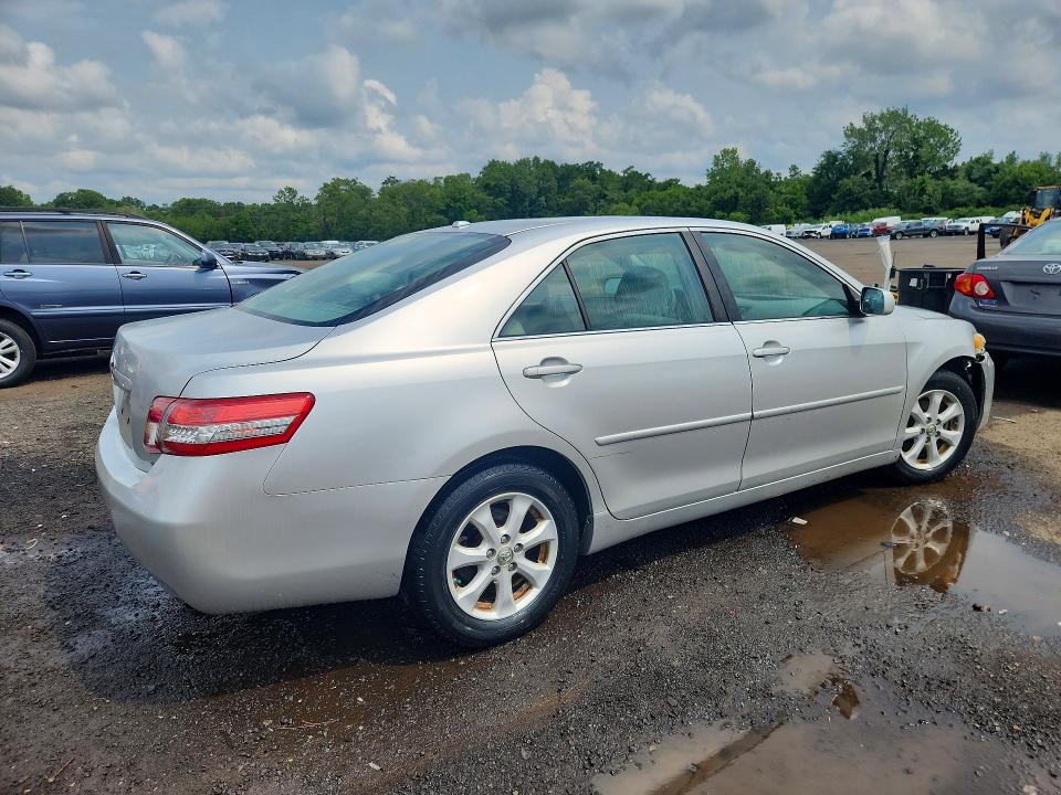 2011 Toyota Camry მანქანა იყიდება აუქციონზე, vin: 4T4BF3EK1BR106473, აუქციონის ნომერი: 63009746