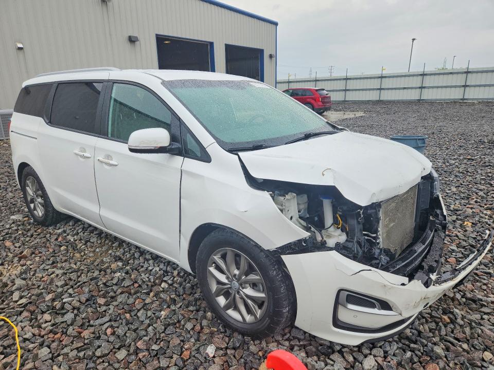 63171426 :رقم المزاد ، KNDMB5C11L6639695 vin ، 2020 Kia Sedona مزاد بيع