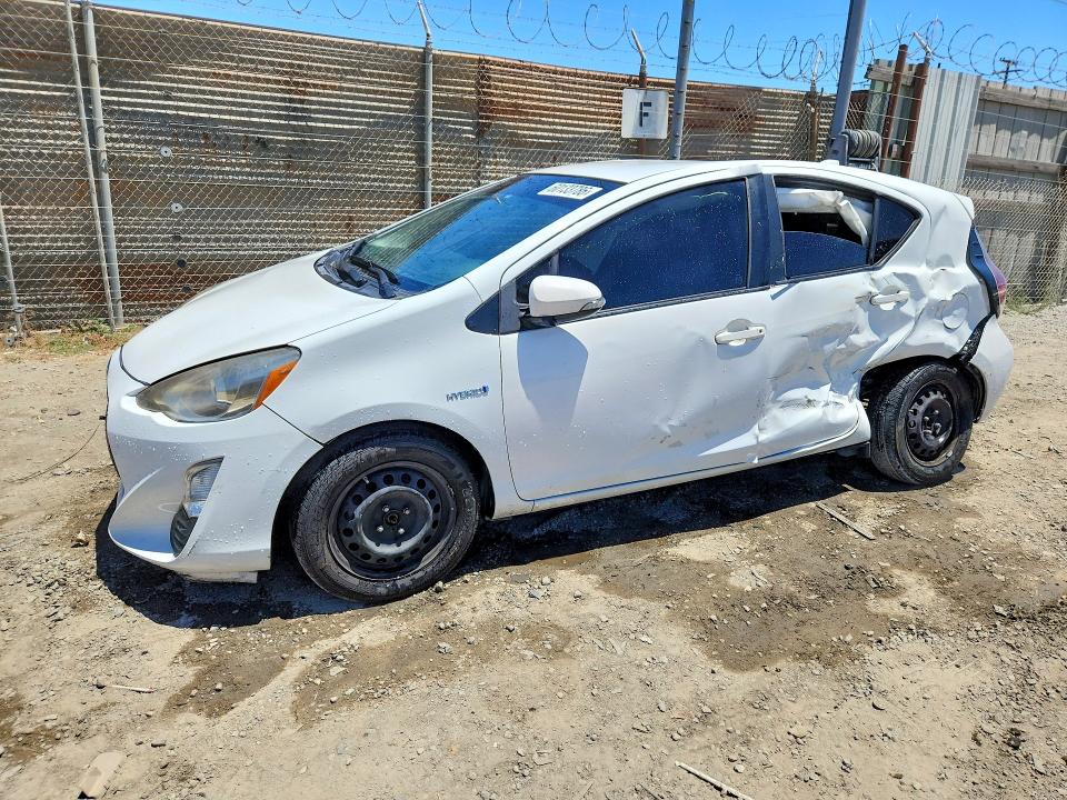 60133786 :رقم المزاد ، JTDKDTB36G1127166 vin ، 2016 Toyota Prius C مزاد بيع