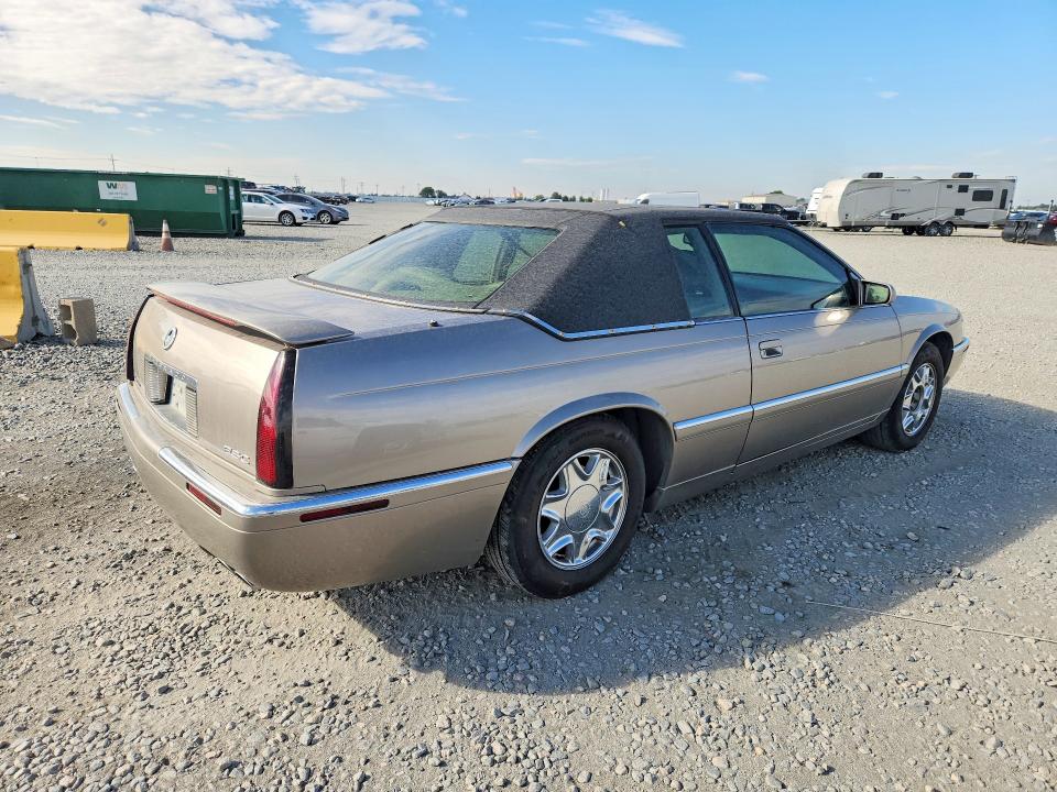 60522686 :رقم المزاد ، 1G6EL12Y51B104448 vin ، 2001 Cadillac Eldorado مزاد بيع
