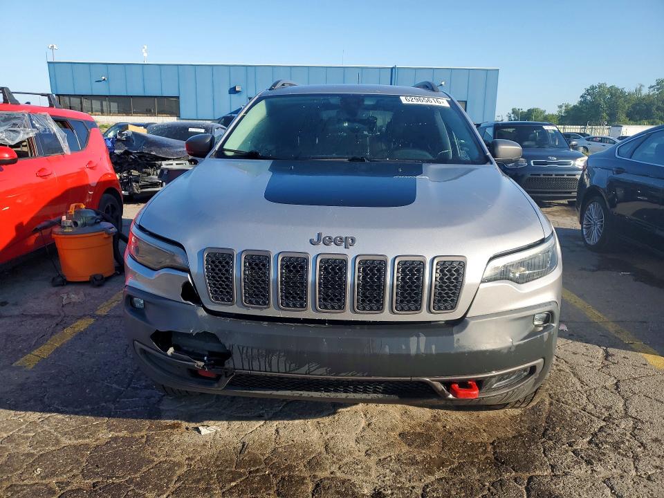 Продаж на аукціоні авто 2019 Jeep Cherokee, vin: 1C4PJMBX7KD189335, номер лоту: 62965616