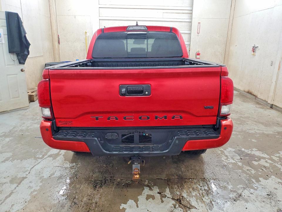 62464356 :رقم المزاد ، 5TFAZ5CN7KX077487 vin ، 2019 Toyota Tacoma مزاد بيع