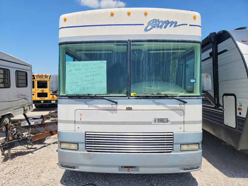 61898036 :رقم المزاد ، 5B4LP37J5Y3316521 vin ، 2000 Workhorse Custom Chassis Motorhome Chassis مزاد بيع