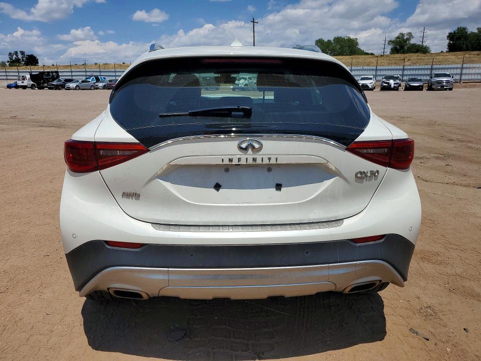 61084966 :رقم المزاد ، SJKCH5CR5HA039196 vin ، 2017 Infiniti Qx30 مزاد بيع