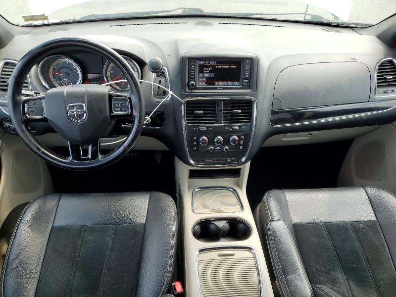 61743706 :رقم المزاد ، 2C4RDGCG3HR749647 vin ، 2017 Dodge Grand Caravan مزاد بيع