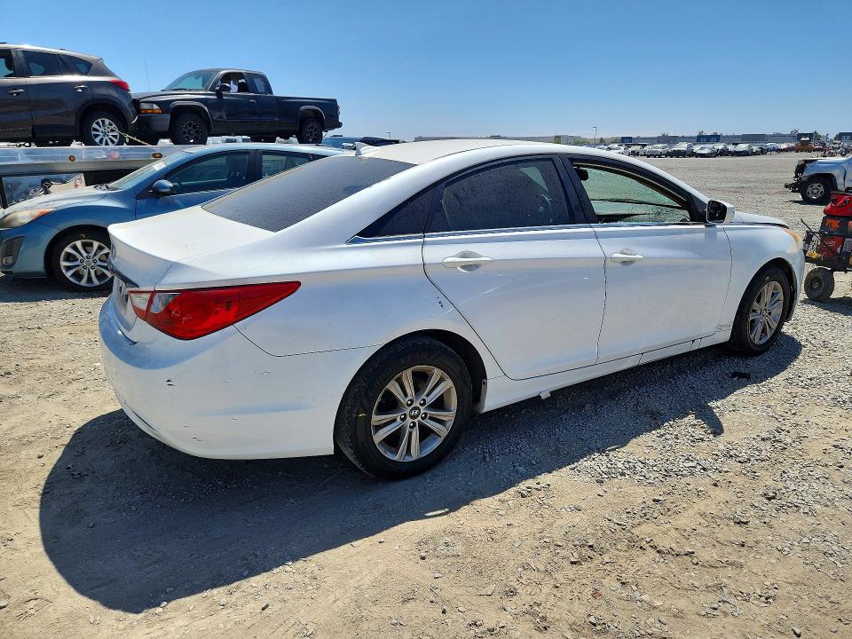 61344926 :رقم المزاد ، 5NPEB4AC5DH710472 vin ، 2013 Hyundai Sonata مزاد بيع