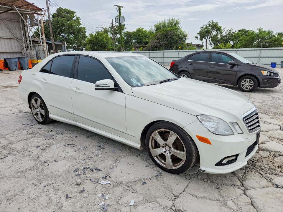 59405416 :رقم المزاد ، WDDHF5GB2BA464724 vin ، 2011 Mercedes-benz E مزاد بيع