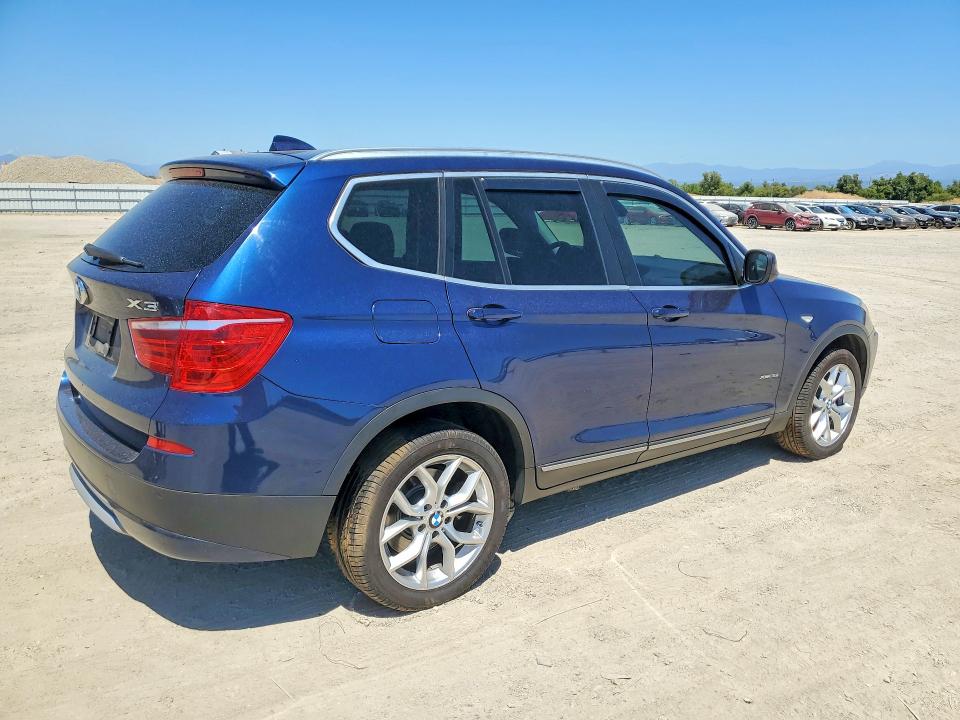 62973286 :رقم المزاد ، 5UXWX7C57BL733930 vin ، 2011 Bmw X3 مزاد بيع