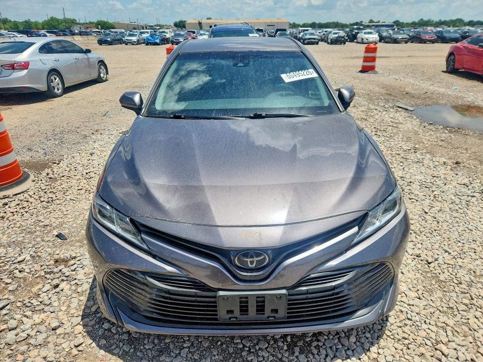 Продажа на аукционе авто 2018 Toyota Camry, vin: 4T1B11HK4JU134761, номер лота: 60495226
