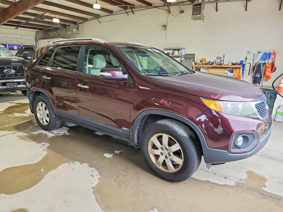 Продажа на аукционе авто 2011 Kia Sorento, vin: 5XYKTCA19BG060011, номер лота: 61230056