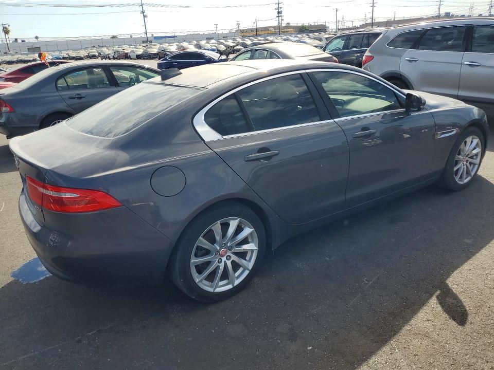 Aukcja sprzedaży 2017 Jaguar Xe, vin: SAJAE4BN7HA951311, numer aukcji: 61066116