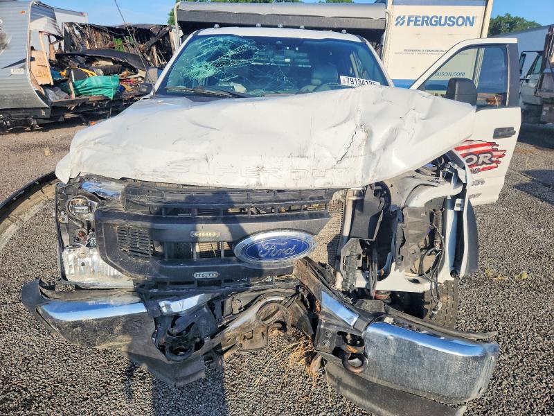 79134135 :رقم المزاد ، 1FD0X5HN4NED37172 vin ، 2022 Ford F550 مزاد بيع