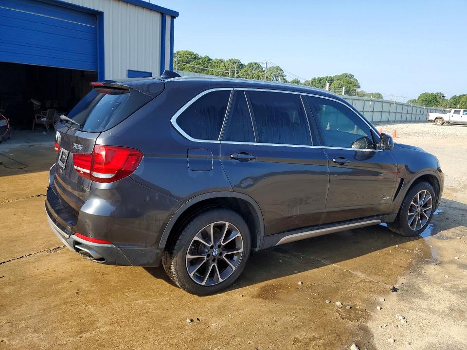 61433046 :رقم المزاد ، 5UXKR0C54J0X85208 vin ، 2018 Bmw X5 مزاد بيع