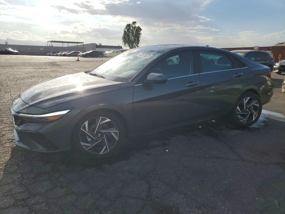 2025 Hyundai Elantra მანქანა იყიდება აუქციონზე, vin: KMHLS4DG4SU889074, აუქციონის ნომერი: 61608106
