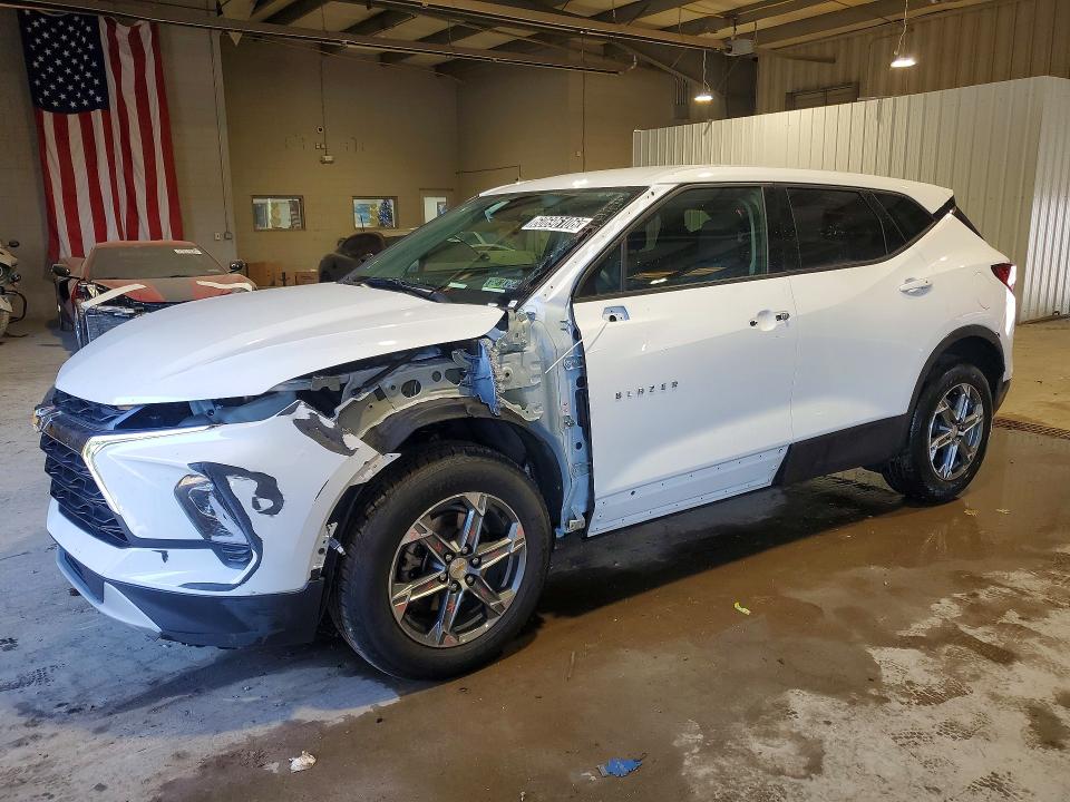 Продажа на аукционе авто 2025 Chevrolet Blazer, vin: 3GNKBCR41SS263904, номер лота: 60696106