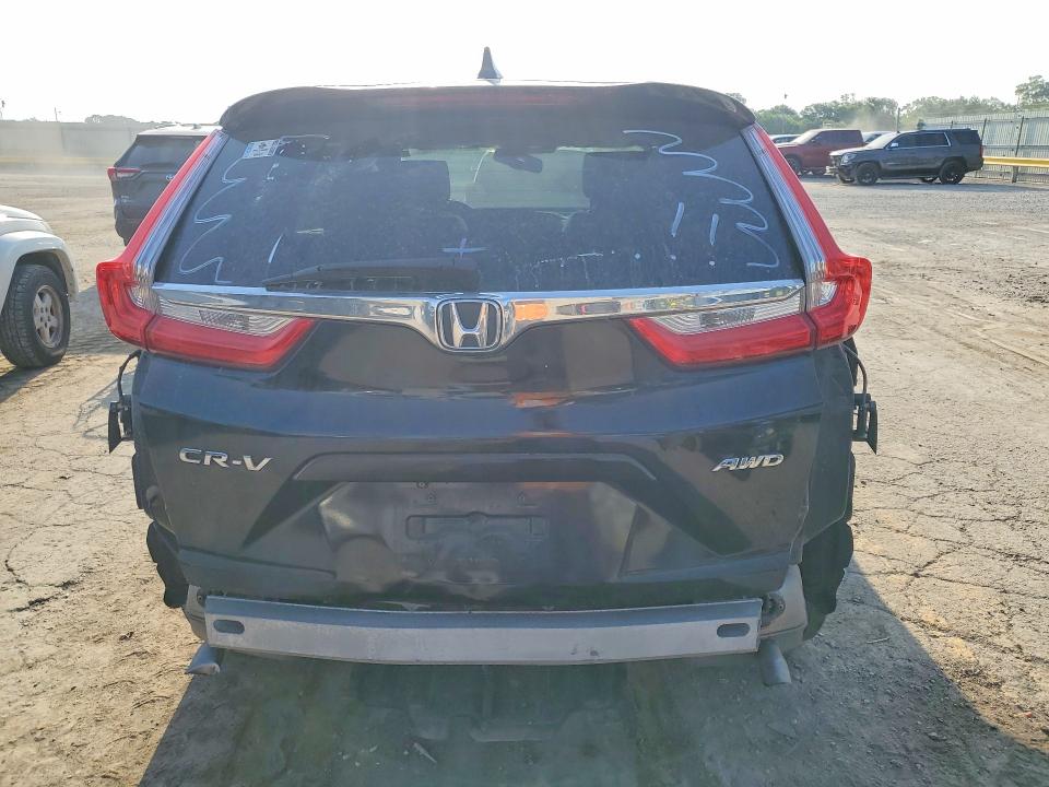 Продажа на аукционе авто 2017 Honda Cr-v, vin: 2HKRW2H88HH621870, номер лота: 61935846