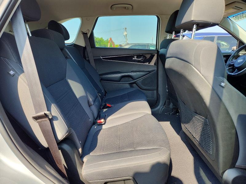 2018 Kia Sorento მანქანა იყიდება აუქციონზე, vin: 5XYPGDA54JG374103, აუქციონის ნომერი: 56195686