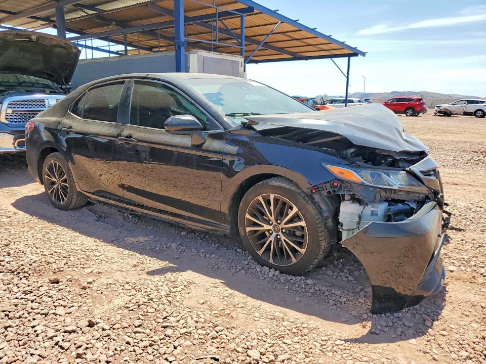 Продажа на аукционе авто 2018 Toyota Camry, vin: 4T1B11HK0JU064210, номер лота: 61227996