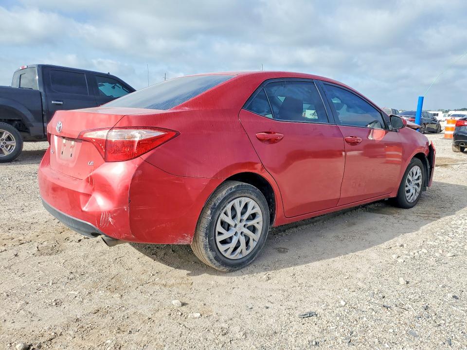 Aukcja sprzedaży 2017 Toyota Corolla, vin: 5YFBURHE2HP692541, numer aukcji: 61372516